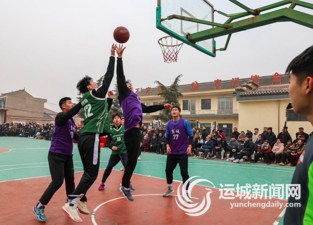 随着比分的